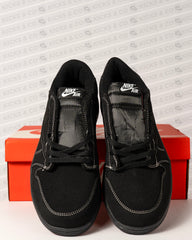 Nike men first copy sneakers