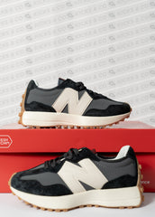 New Balance 327 (Black)