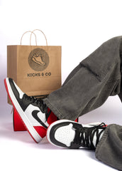 NIKE AIR JORDAN 1 RETRO HIGH OG BLACK TOE