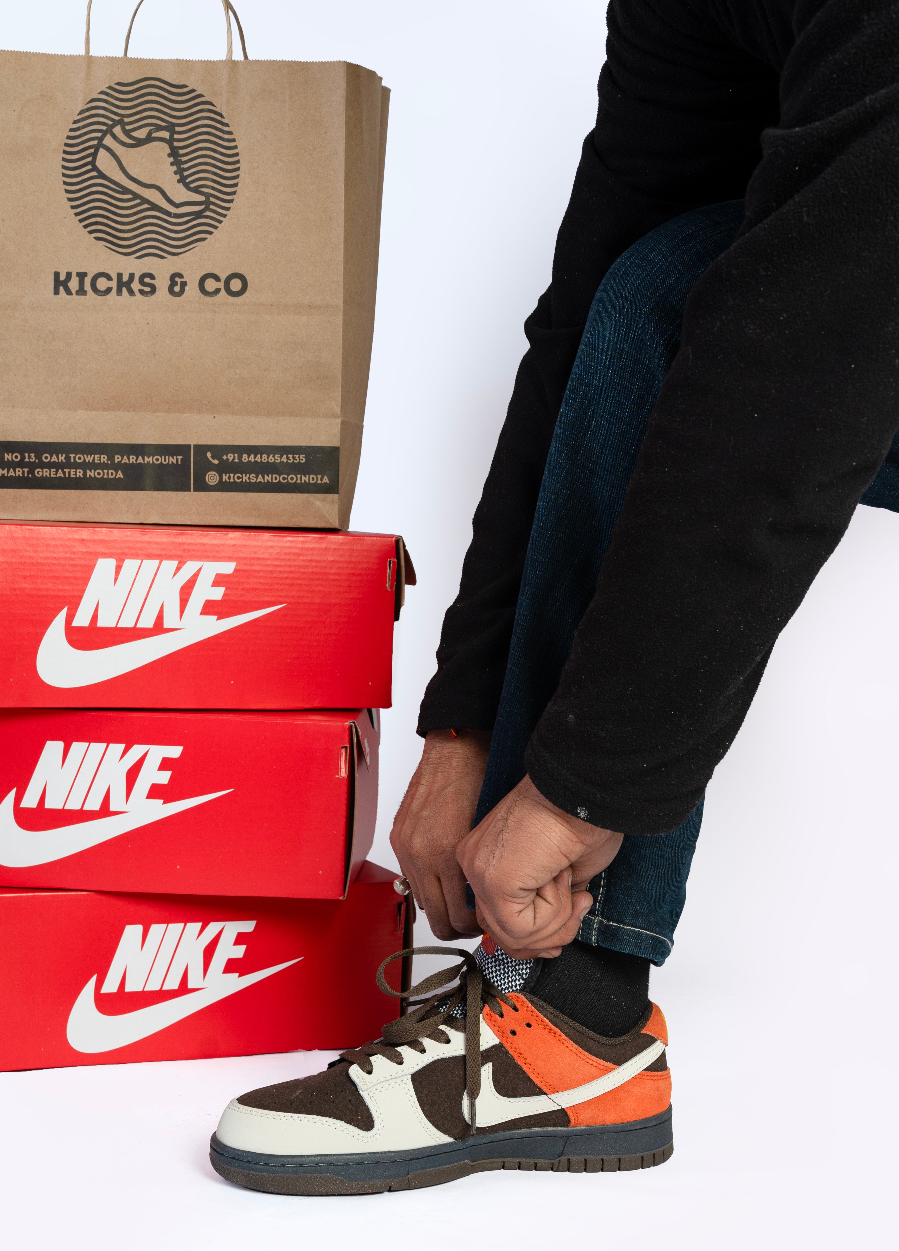 NIKE DUNK LOW RED PANDA