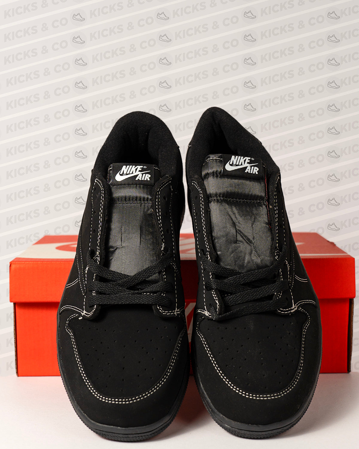 Nike men first copy sneakers 