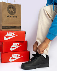 Nike AIR FORCE 1 ALL BLACK